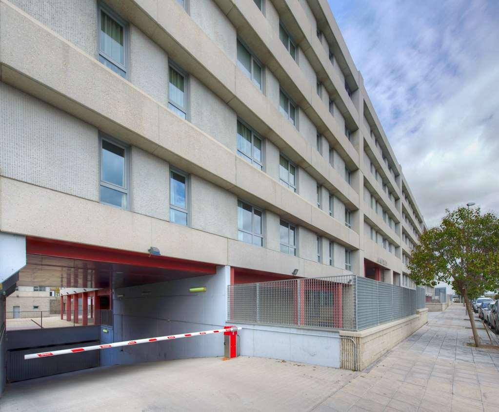 Apartamentos Tryp Madrid Airport Suites Exterior photo